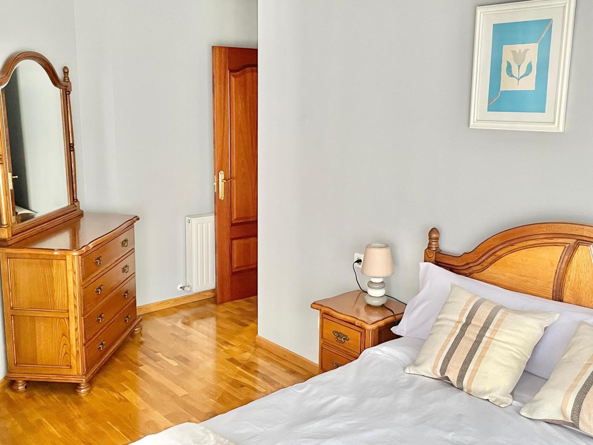 Apartamento Casa Lur Wifi Y Parking Privado Incluido Gijón Exterior foto